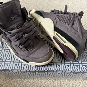 A Ma Maniére Violet Ore Jordan 4